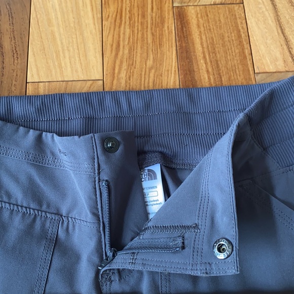 North face athletic pant - Picture 7 of 8